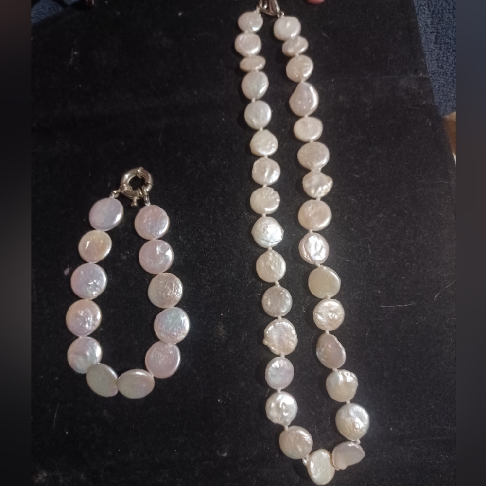 Cultured Coin pearl necklace and bracelet  set